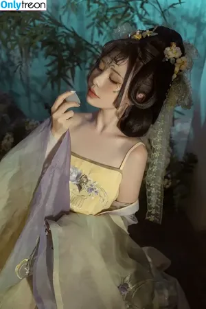 nekokoyoshi / kumicho_cat / 喵小吉 / 爆机少女 喵小吉 nude photo #1815