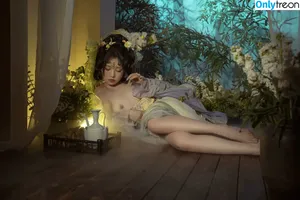 nekokoyoshi / kumicho_cat / 喵小吉 / 爆机少女 喵小吉 nude photo #1828