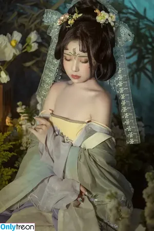 nekokoyoshi / kumicho_cat / 喵小吉 / 爆机少女 喵小吉 nude photo #1849