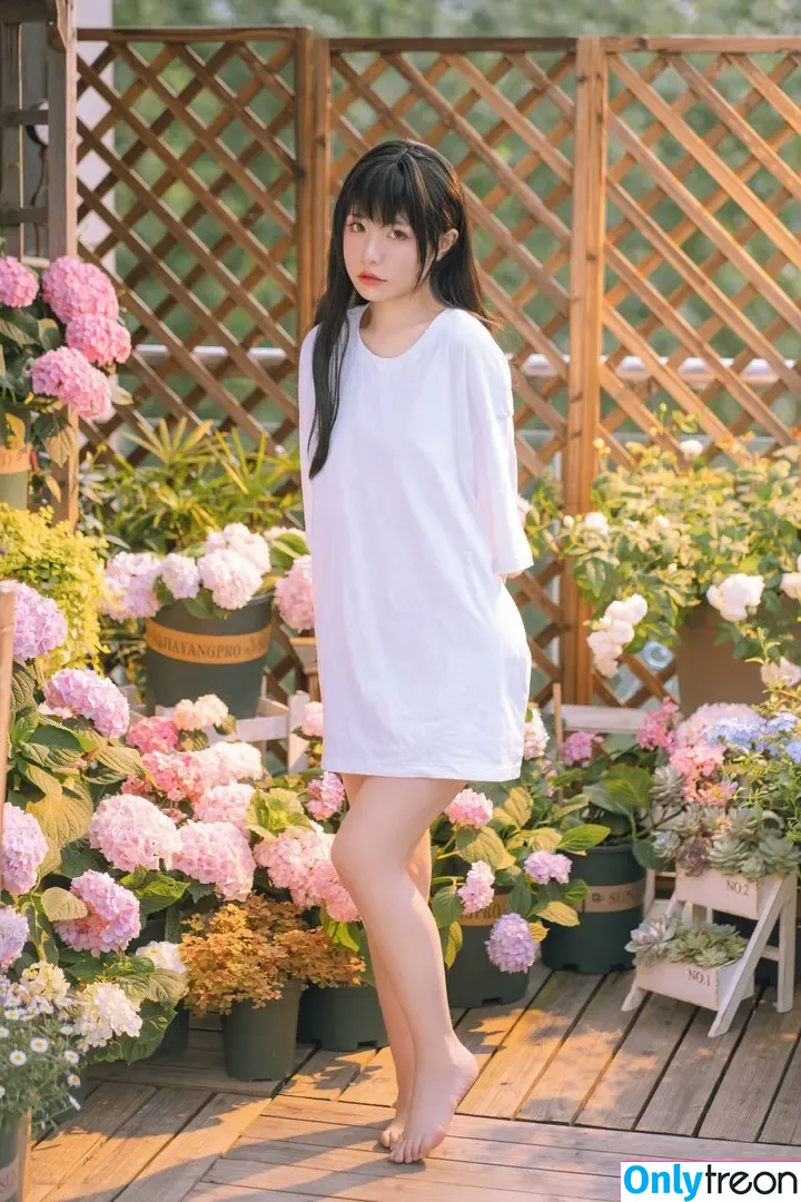 nekokoyoshi nude photo #1893 (kumicho_cat / 喵小吉 / 爆机少女 喵小吉)