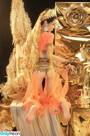 nekokoyoshi / kumicho_cat / 喵小吉 / 爆机少女 喵小吉 nude photo #2313