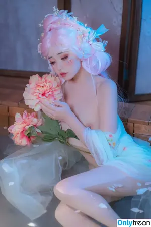 nekokoyoshi / kumicho_cat / 喵小吉 / 爆机少女 喵小吉 nude photo #2403