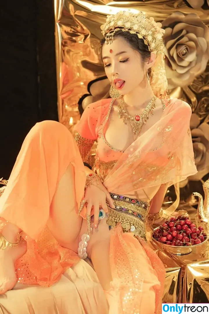 nekokoyoshi nude photo #2202 (kumicho_cat / 喵小吉 / 爆机少女 喵小吉)