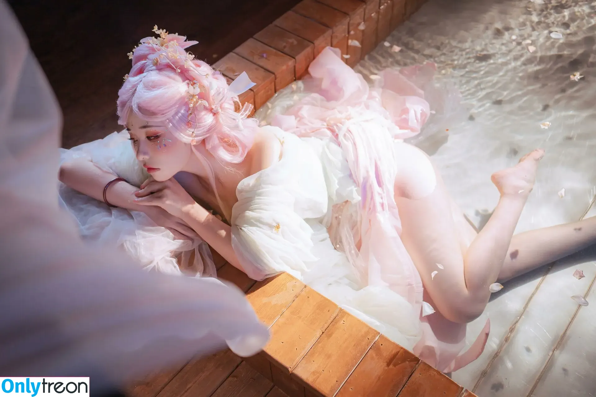nekokoyoshi nude photo #2438 (kumicho_cat / 喵小吉 / 爆机少女 喵小吉)