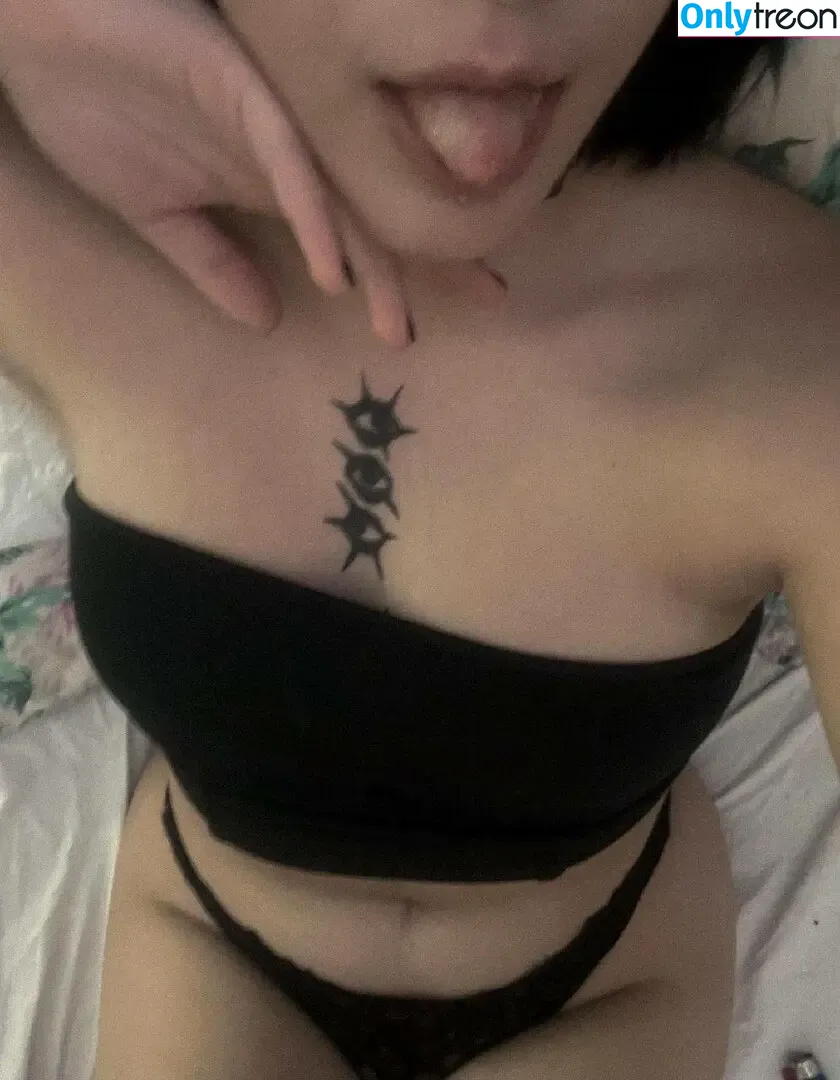 nektareeaki nude photo #0007 (nektareea)