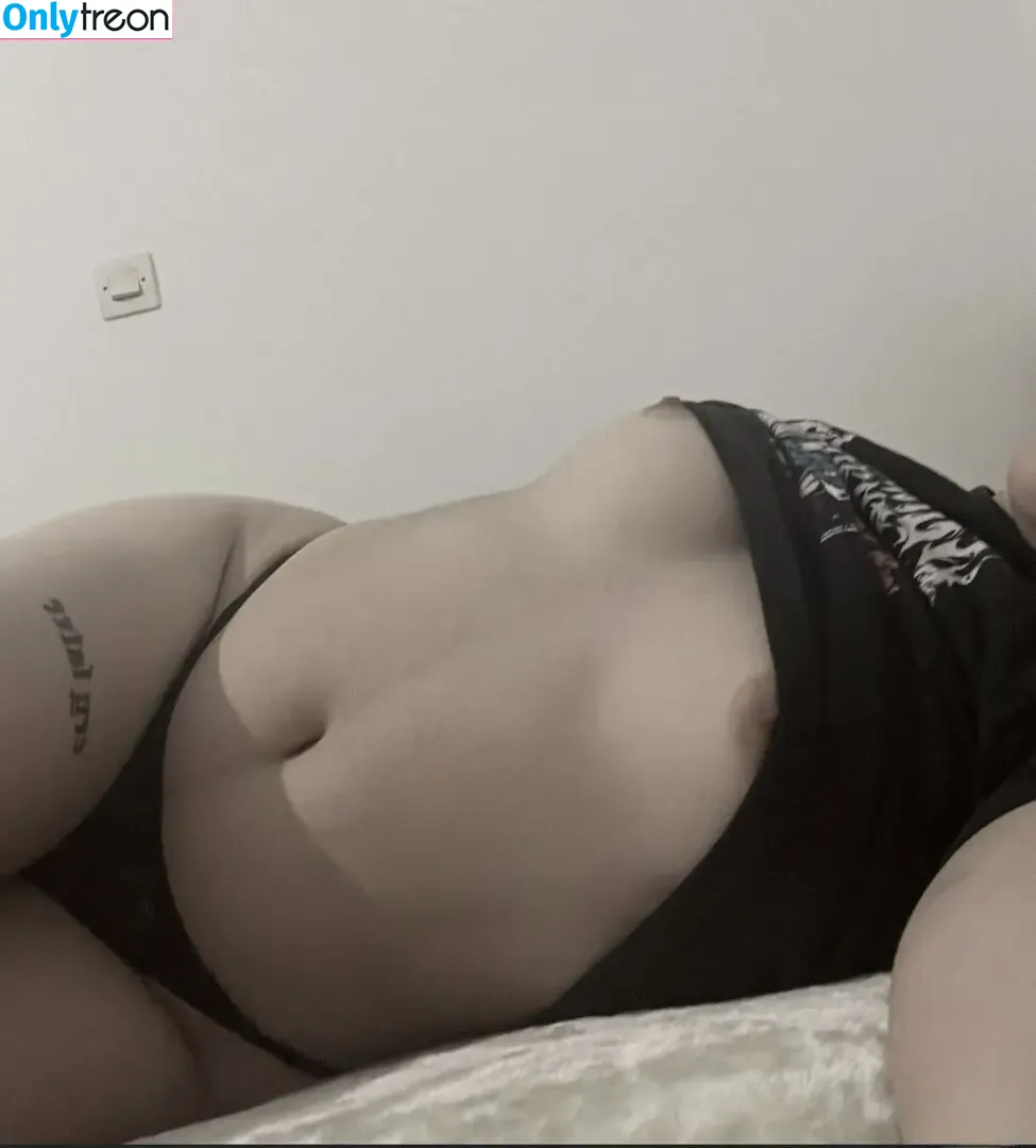 nektareeaki nude photo #0012 (nektareea)