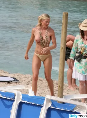Nell McAndrew / nelliemcfitness nude photo #0144