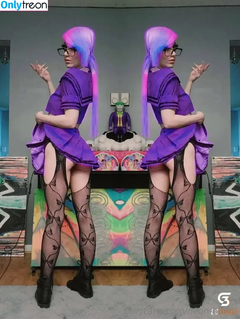 neon-bunni nude photo #0030 (neon-bunni)