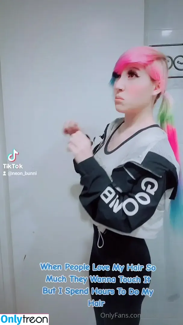 neon-bunni nude photo #0111 (neon-bunni)