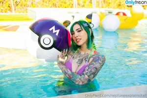 neptuneexplainsitall / neptunehomeofficial / urwaifuneptune nude photo #0212