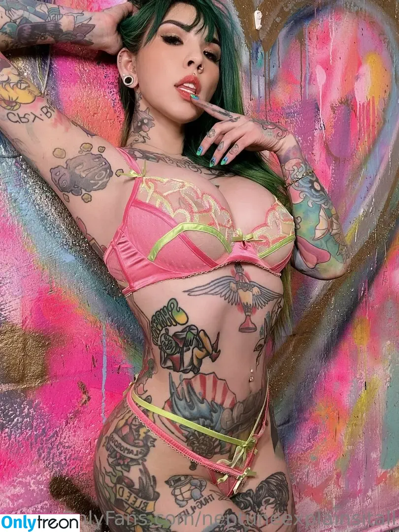neptuneexplainsitall nude photo #0056 (neptunehomeofficial / urwaifuneptune)