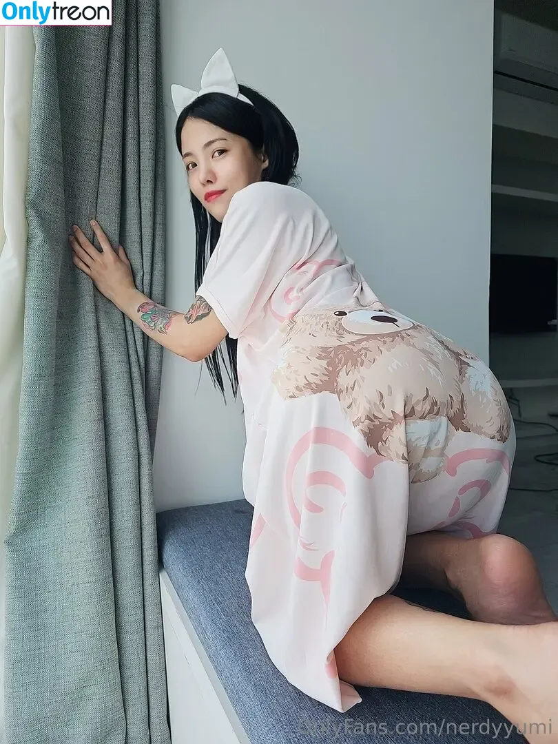 nerdyyumi nude photo #0074 (yumi_webtoon)