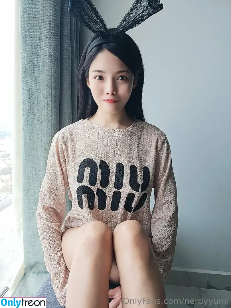 nerdyyumi nude photo #0096 (yumi_webtoon)