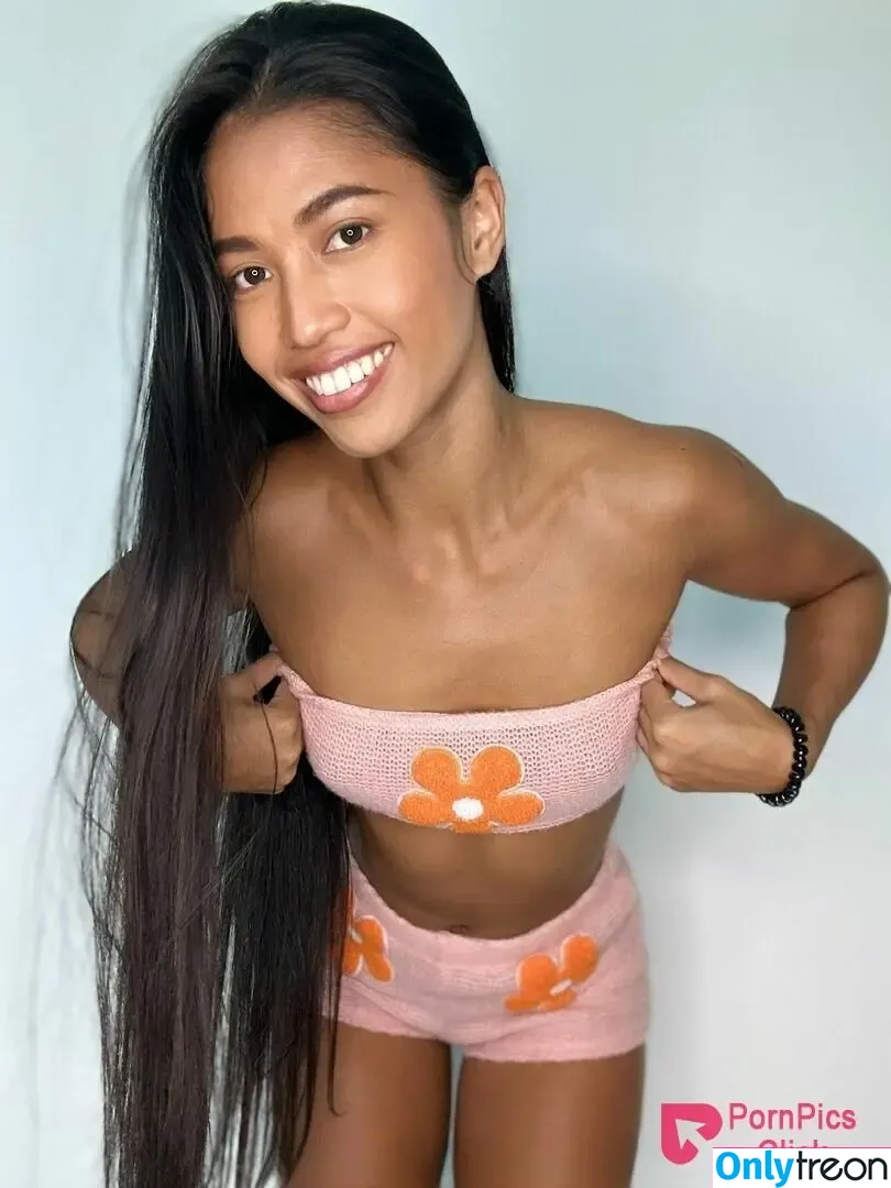 Netnapar nude photo #0007 (Netnapar)