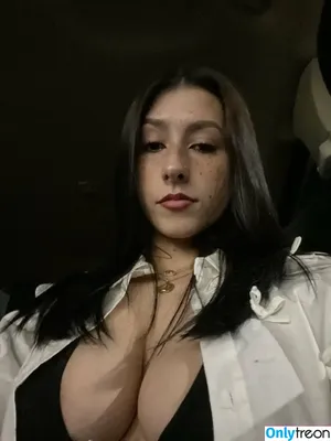 nevaevaaaaa / nevaevaaaaaa nude photo #0005