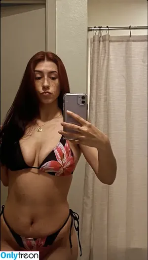 nevaevaaaaa / nevaevaaaaaa nude photo #0019