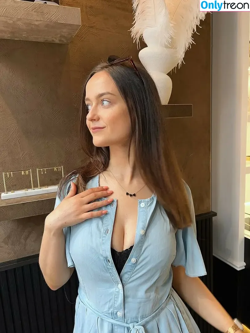 Niamh Cryan nude photo #0256 (niamh_cryan)