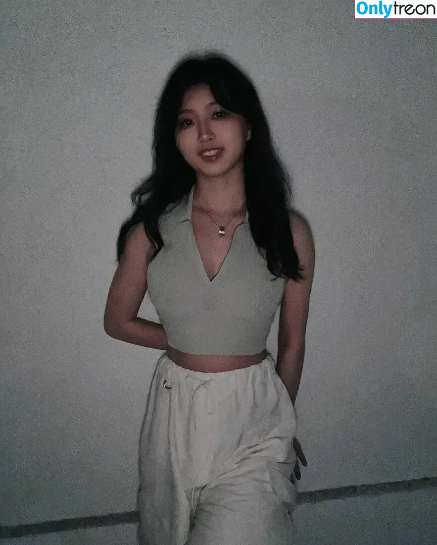 nic0le nude photo #0001 (nic0le.nic0le / nicole_clash / realnic0le)