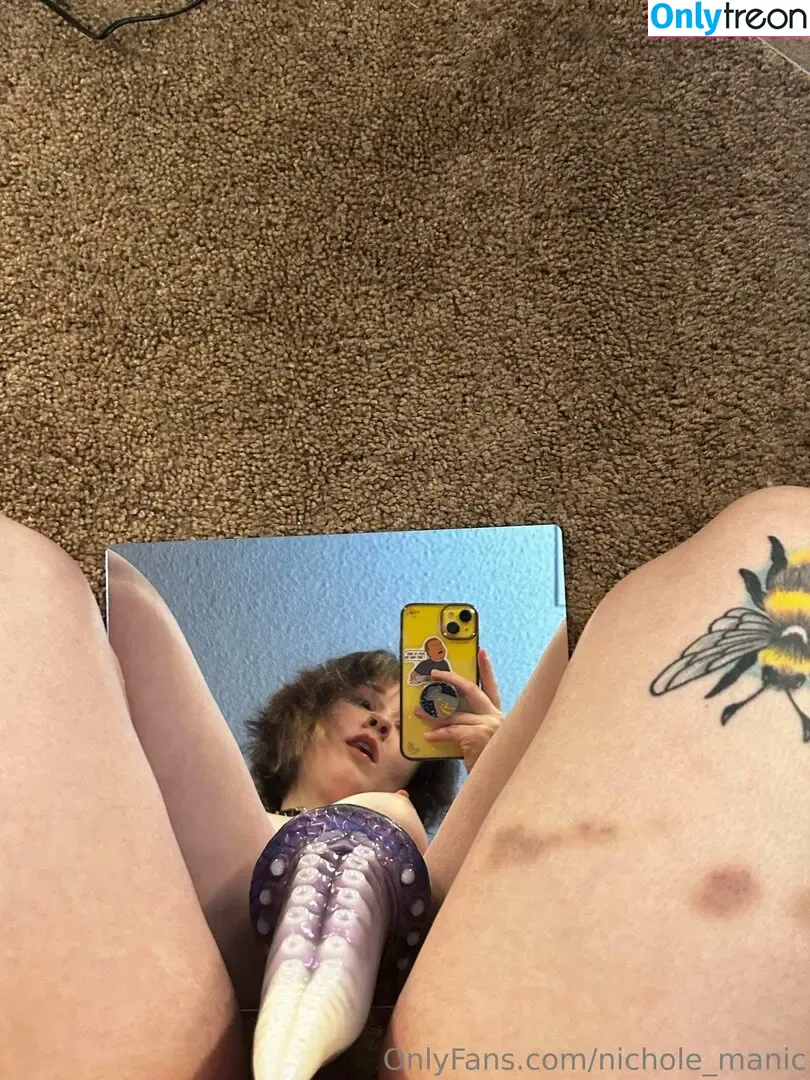 nichole_manic nude photo #0035 (nichole_is_manic)