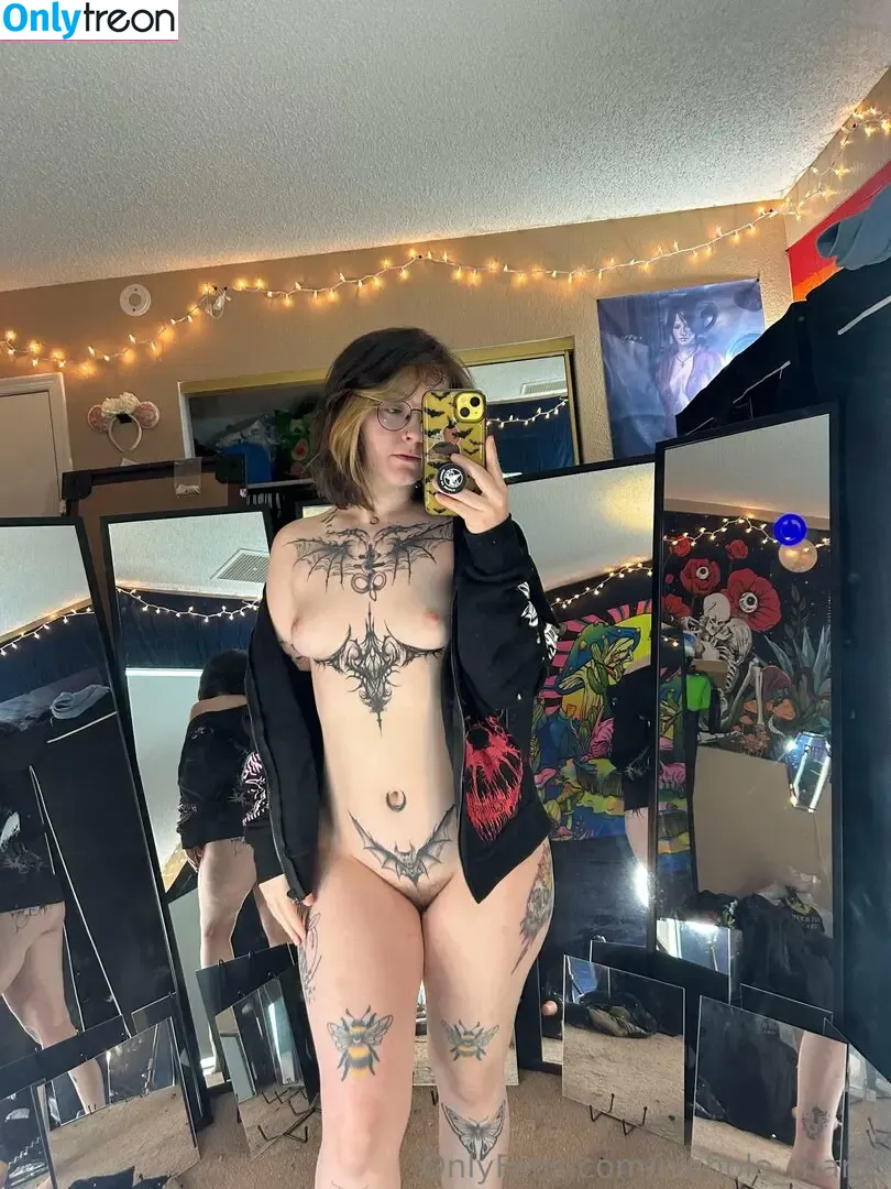 nichole_manic nude photo #0091 (nichole_is_manic)