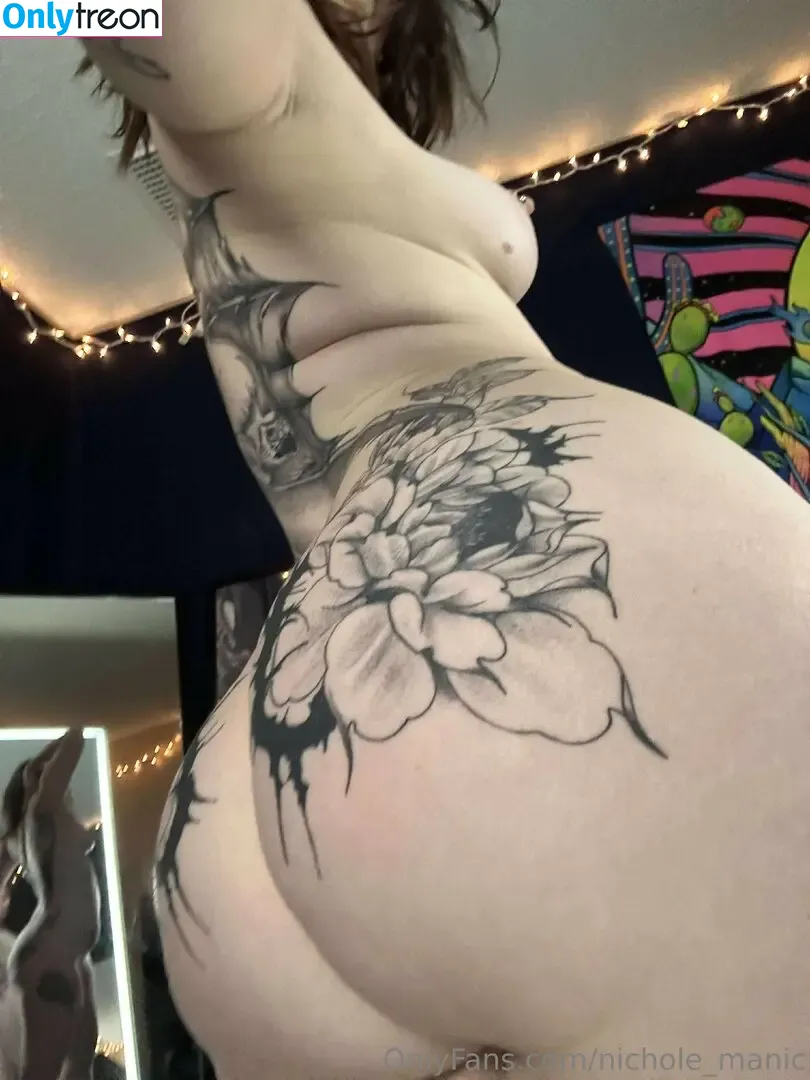 nichole_manic nude photo #0249 (nichole_is_manic)