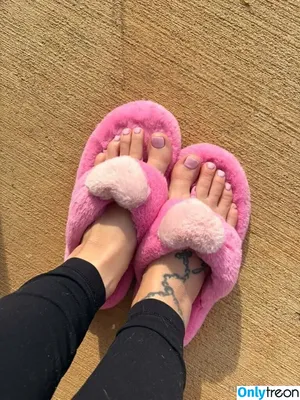 nicholeasmr / nicole.asmrr nude photo #0061