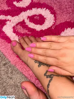nicholeasmr / nicole.asmrr nude photo #0065