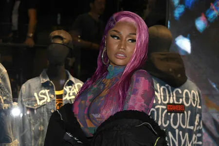 Nicki Minaj / nickiminaj nude photo #0225