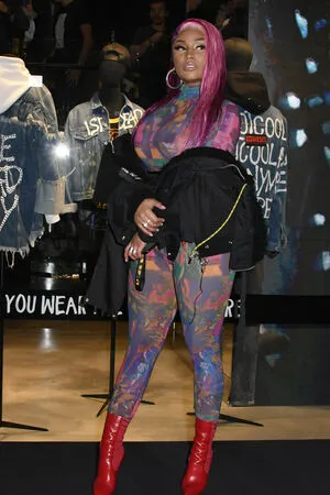Nicki Minaj / nickiminaj nude photo #0226