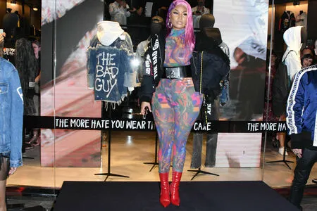 Nicki Minaj / nickiminaj nude photo #0231