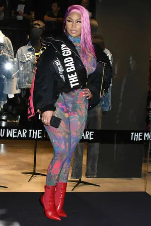 Nicki Minaj / nickiminaj nude photo #0233