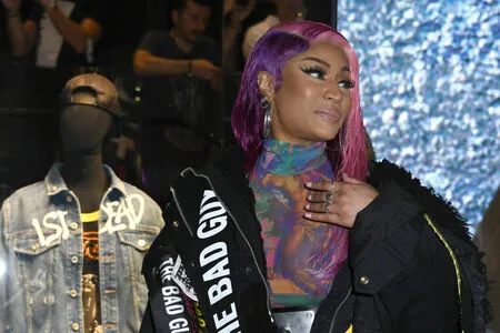 Nicki Minaj / nickiminaj nude photo #0235