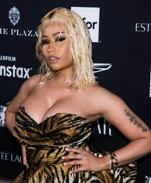 Nicki Minaj / nickiminaj nude photo #0290