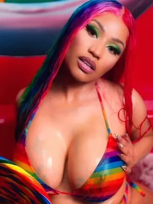 Nicki Minaj / nickiminaj nude photo #0351