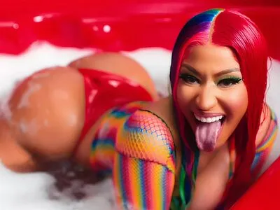 Nicki Minaj / nickiminaj nude photo #0355