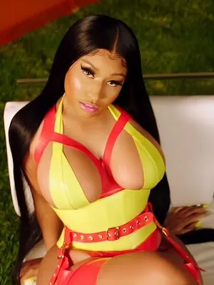 Nicki Minaj / nickiminaj nude photo #0374
