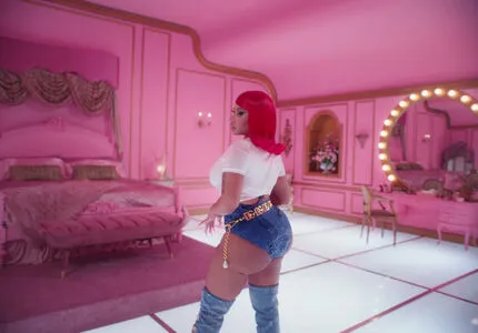 Nicki Minaj / nickiminaj nude photo #0405