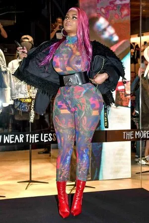 Nicki Minaj / nickiminaj nude photo #0437