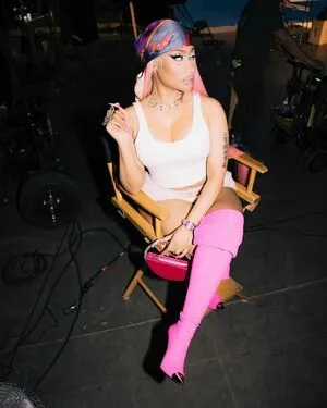 Nicki Minaj / nickiminaj nude photo #0446