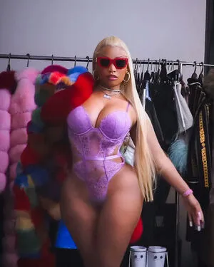 Nicki Minaj / nickiminaj nude photo #0471