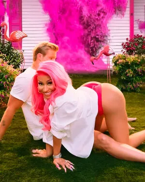 Nicki Minaj / nickiminaj nude photo #0475
