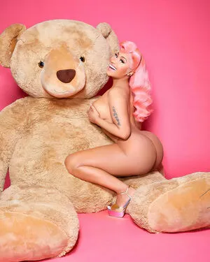 Nicki Minaj / nickiminaj nude photo #0485