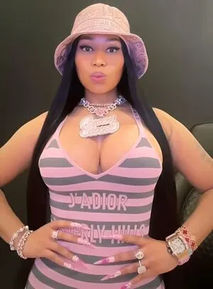 Nicki Minaj / nickiminaj nude photo #0495