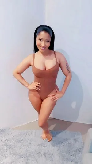 Nicki Minaj / nickiminaj nude photo #0538