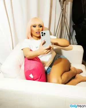 Nicki Minaj / nickiminaj nude photo #0673