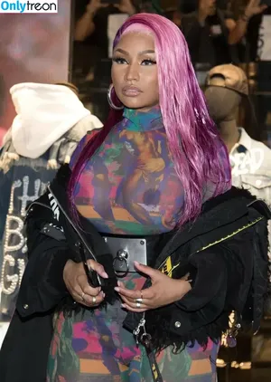 Nicki Minaj / nickiminaj nude photo #0688