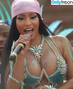 Nicki Minaj / nickiminaj nude photo #0729