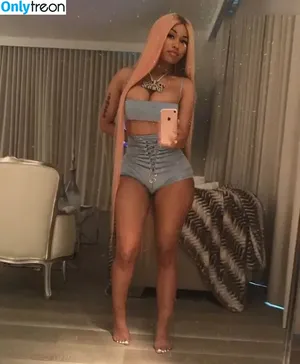 Nicki Minaj / nickiminaj nude photo #0746