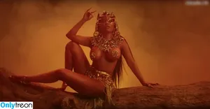 Nicki Minaj / nickiminaj nude photo #0765