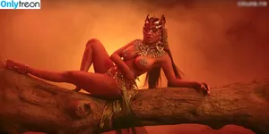 Nicki Minaj / nickiminaj nude photo #0769